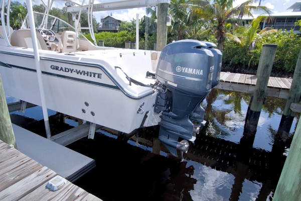 27ft Grady White Yacht For Sale