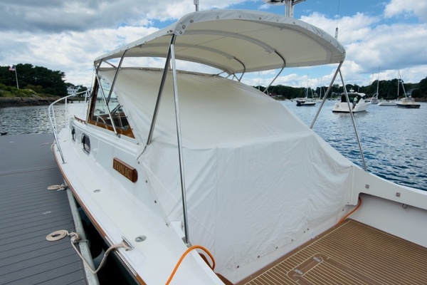 TONIC 33ft Fortier Yacht For Sale