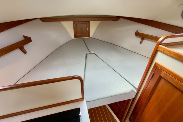 TONIC 33ft Fortier Yacht For Sale