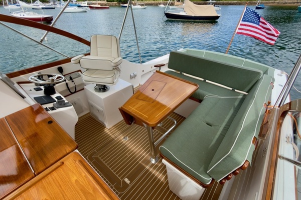 TONIC 33ft Fortier Yacht For Sale