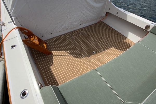 TONIC 33ft Fortier Yacht For Sale