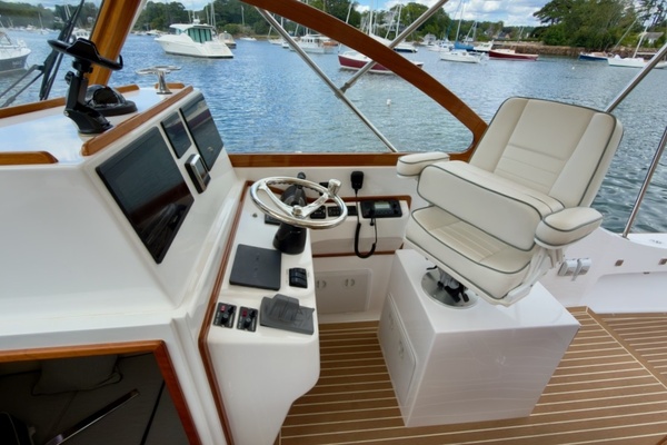 TONIC 33ft Fortier Yacht For Sale