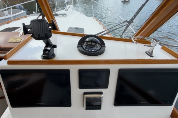 TONIC 33ft Fortier Yacht For Sale