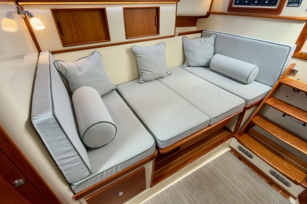 TONIC 33ft Fortier Yacht For Sale