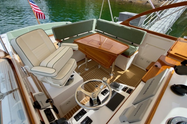 TONIC 33ft Fortier Yacht For Sale