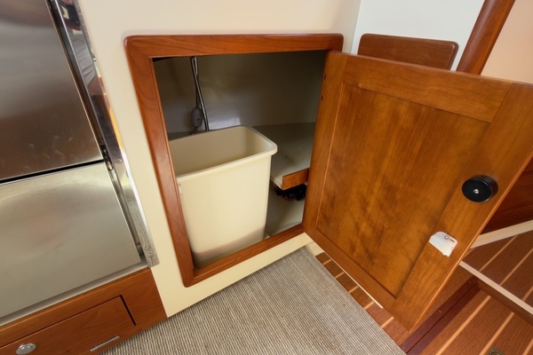 TONIC 33ft Fortier Yacht For Sale