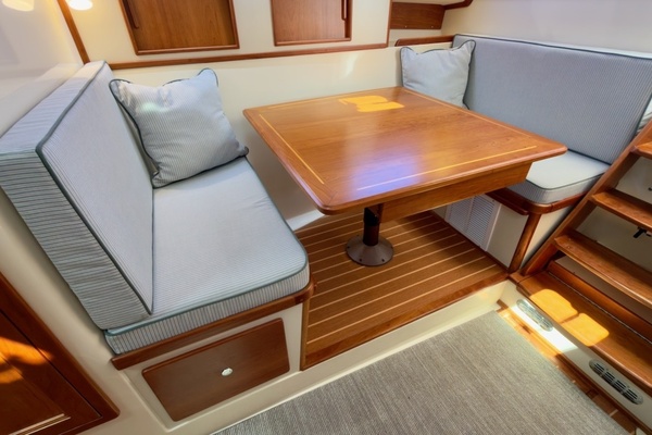 TONIC 33ft Fortier Yacht For Sale