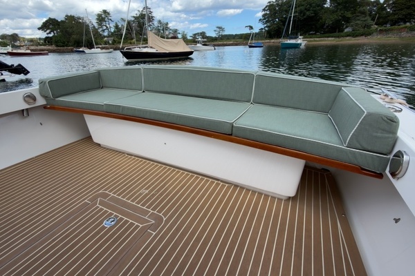 TONIC 33ft Fortier Yacht For Sale