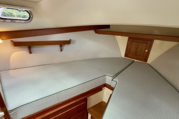 TONIC 33ft Fortier Yacht For Sale