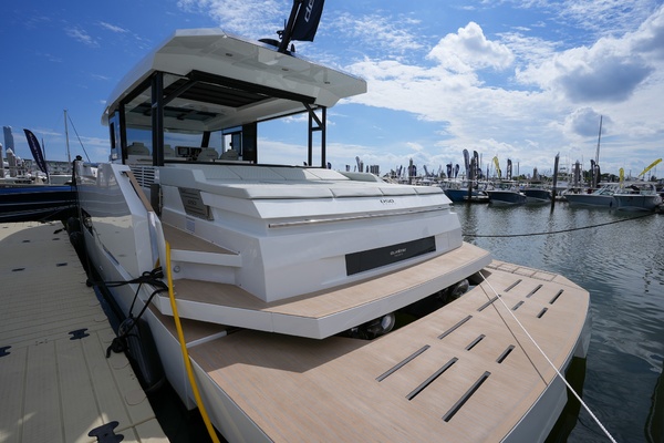 50ft De Antonio Yacht For Sale