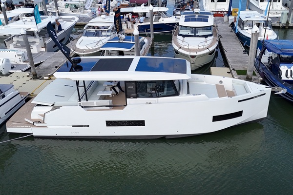 50ft De Antonio Yacht For Sale