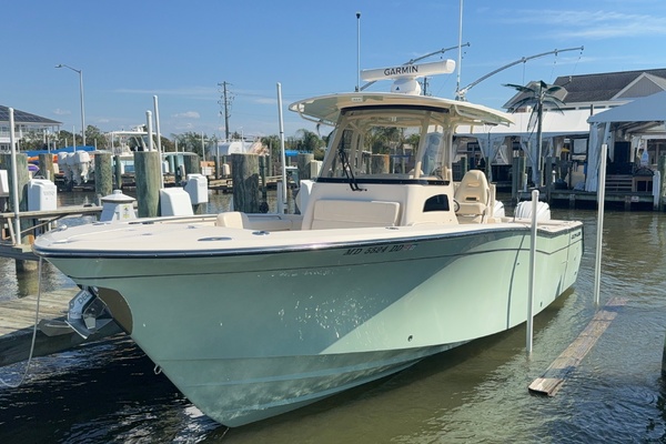 30ft Grady White Yacht For Sale