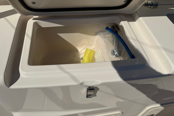 30ft Grady White Yacht For Sale