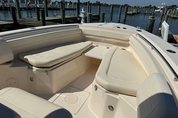 30ft Grady White Yacht For Sale