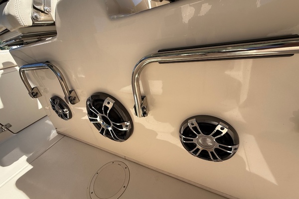 30ft Grady White Yacht For Sale