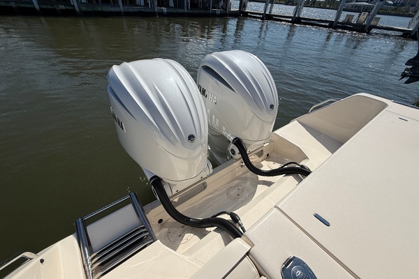 30ft Grady White Yacht For Sale