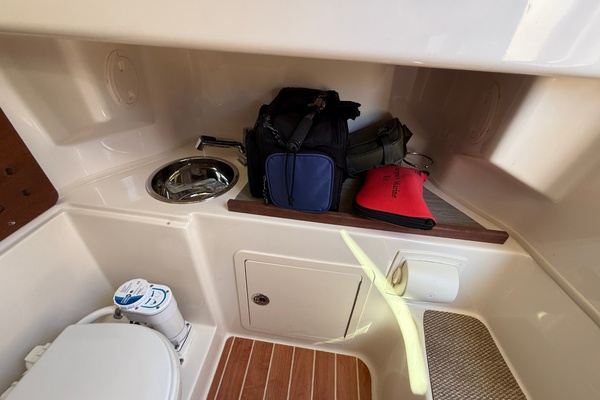 30ft Grady White Yacht For Sale