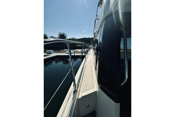 Monte Carlo Yachts MC4 Yacht For Sale