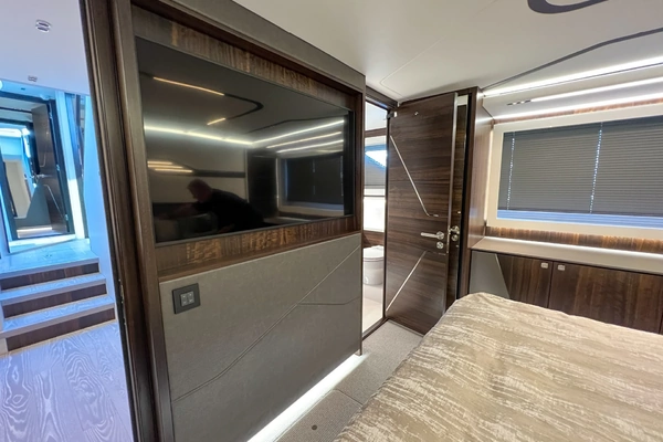 Sunseeker Predator 65 Yacht For Sale