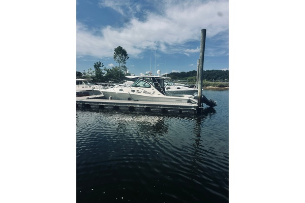 Reel Music II 33ft Pursuit Yacht For Sale