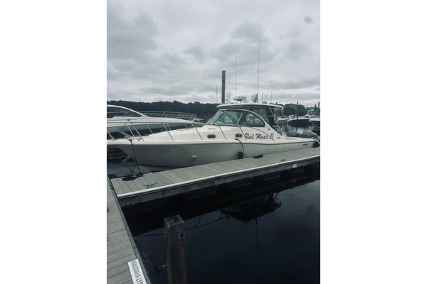Reel Music II 33ft Pursuit Yacht For Sale