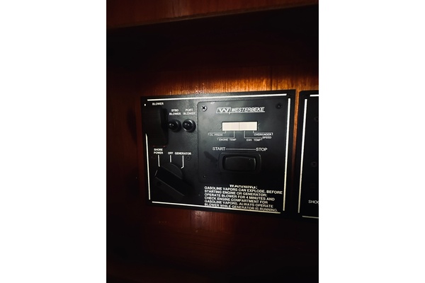 Reel Music II 33ft Pursuit Yacht For Sale