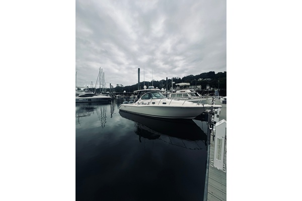 Reel Music II 33ft Pursuit Yacht For Sale