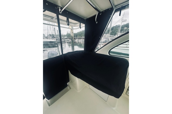 Reel Music II 33ft Pursuit Yacht For Sale