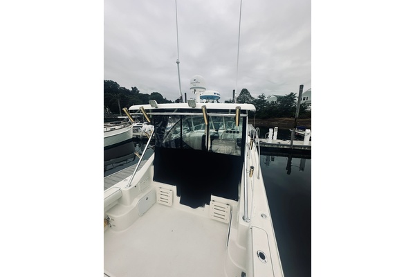 Reel Music II 33ft Pursuit Yacht For Sale