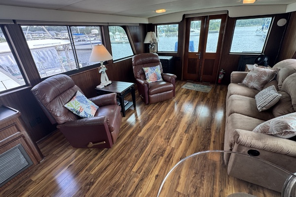 3 Little Birds 53ft Hatteras Yacht For Sale