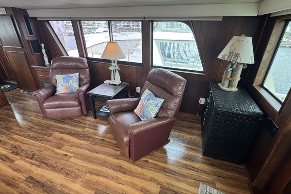 3 Little Birds 53ft Hatteras Yacht For Sale