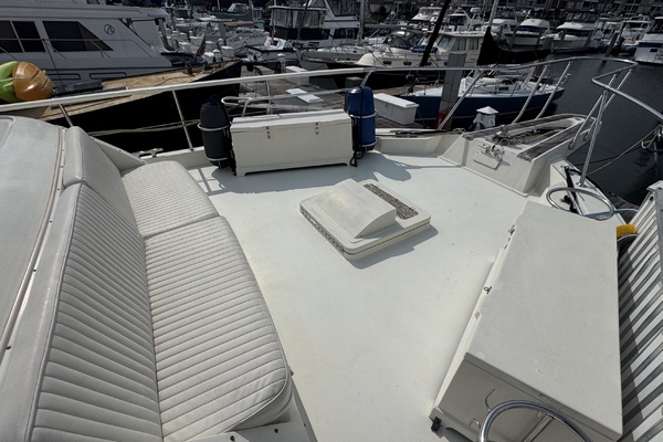 3 Little Birds 53ft Hatteras Yacht For Sale