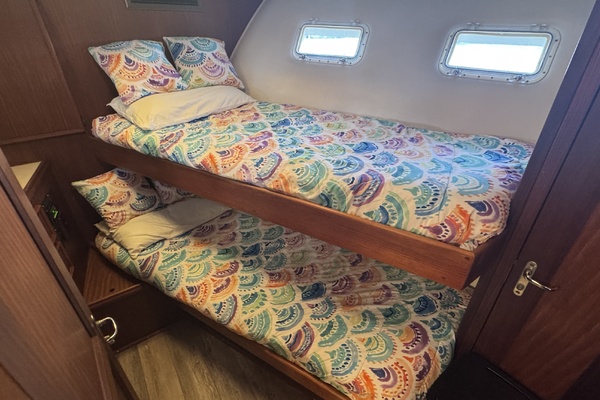 3 Little Birds 53ft Hatteras Yacht For Sale
