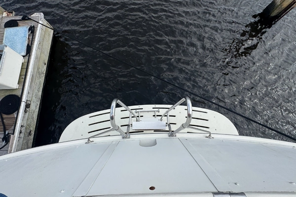 Hatteras 53 Extended Deckhouse Yacht For Sale