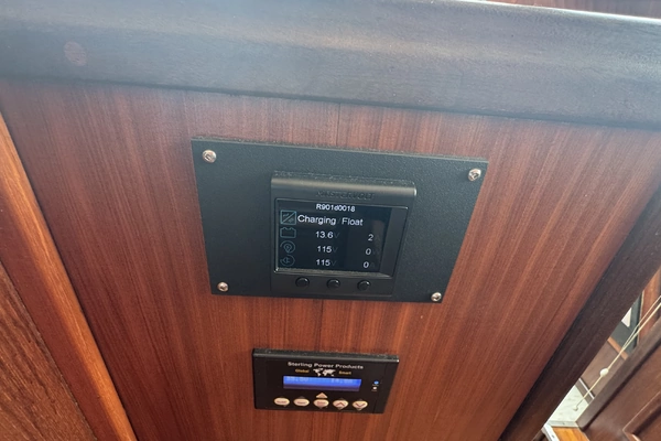 Hatteras 53 Extended Deckhouse Yacht For Sale