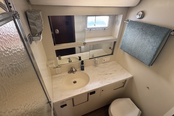 3 Little Birds 53ft Hatteras Yacht For Sale
