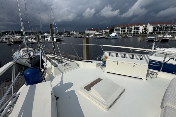 3 Little Birds 53ft Hatteras Yacht For Sale