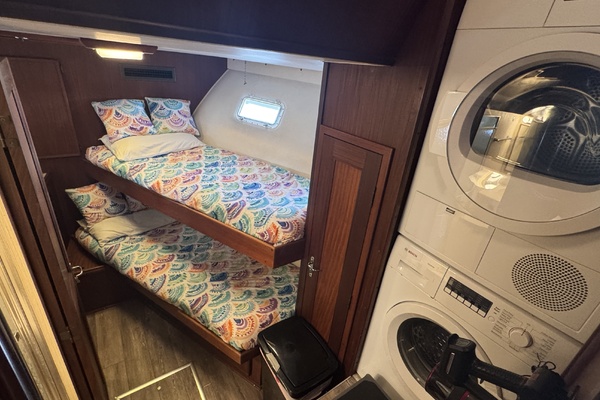 3 Little Birds 53ft Hatteras Yacht For Sale