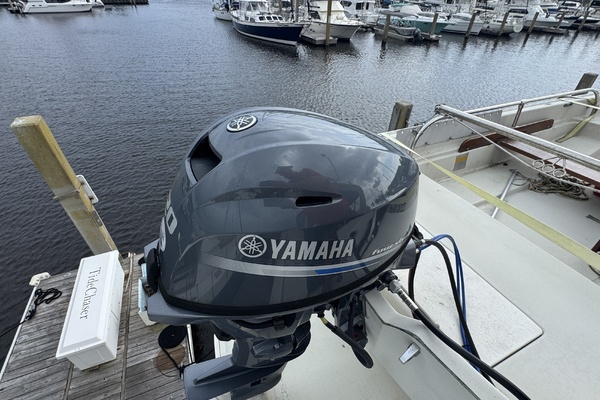 3 Little Birds 53ft Hatteras Yacht For Sale