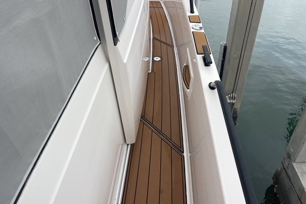 STARDUST 37ft Axopar Yacht For Sale