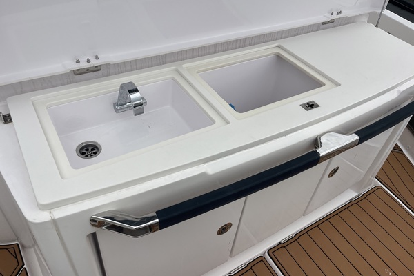 STARDUST 37ft Axopar Yacht For Sale