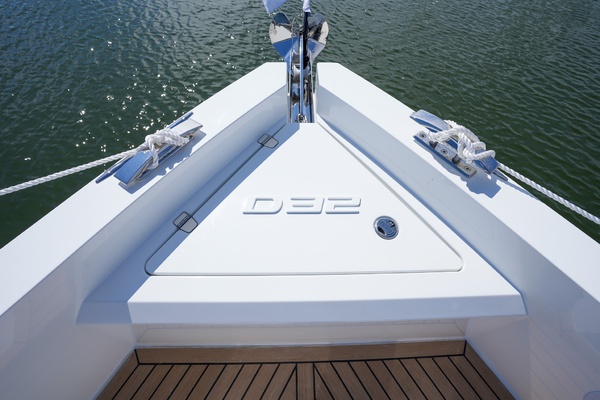 32ft De Antonio Yacht For Sale