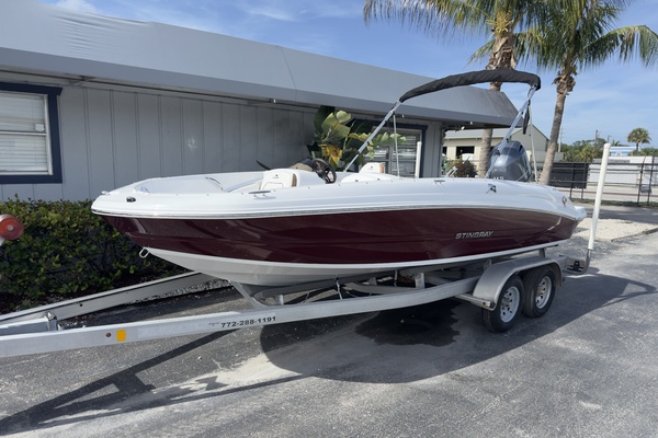 19ft Stingray Yacht For Sale