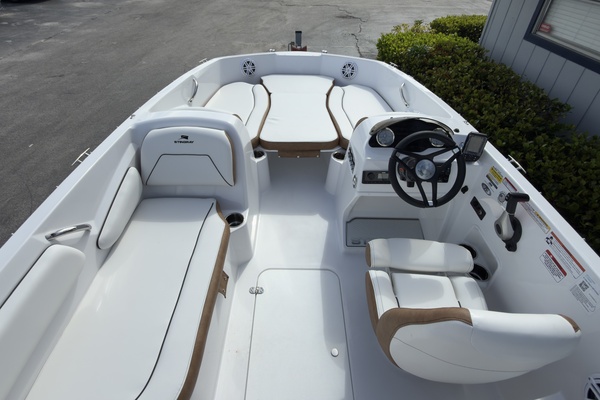 19ft Stingray Yacht For Sale