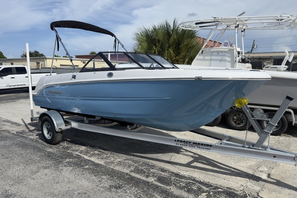 17ft Stingray Yacht For Sale