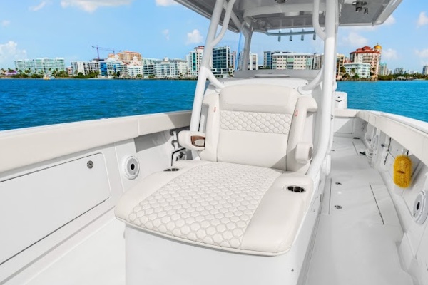 URSUS 34ft Jupiter Yacht For Sale
