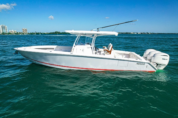 URSUS 34ft Jupiter Yacht For Sale