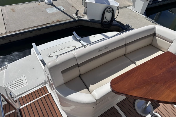 Sea Ray  Yacht For Sale