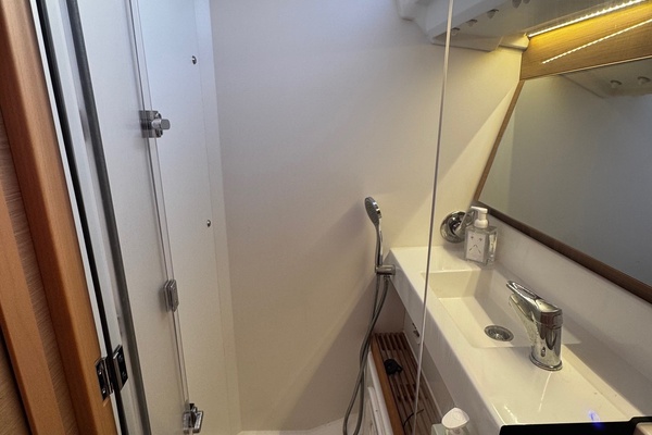 Paramour 44ft Jeanneau Yacht For Sale