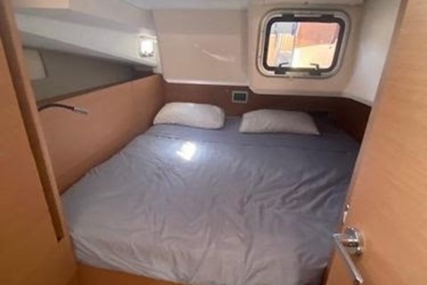 Paramour 44ft Jeanneau Yacht For Sale